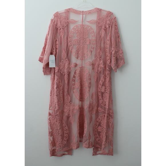 Time and Tru Womens Lace Coverup Pink Size S-M NWT - Picture 2 of 5
